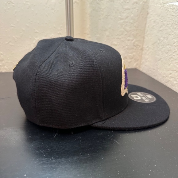 New With Tags Unisex Ultra Game Los Angeles Lakers Snapback Hat - Picture 4 of 9